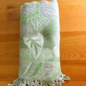 100% cashmere silk scarf Green floral pattern